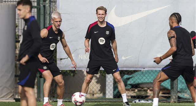 El cuestionado Frenkie de Jong hurga en la hambruna del Barça: «Esperaba al menos el doble de títulos, me decepciona»