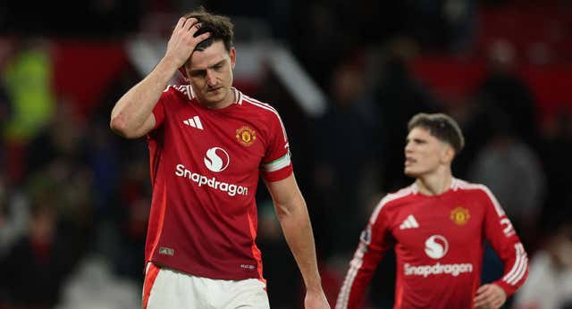 Las cláusulas millonarias que amenazan la crisis del Manchester United: 100 ‘kilos’ de Adidas, sin reducción de salarios…