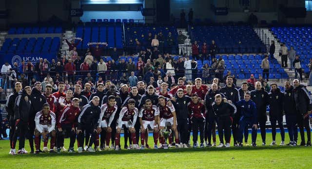 El partido benéfico entre UCAM y Real Murcia acaba en tangana, empujones y tres expulsados