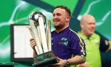 El niño Luke Littler ya es el mejor y gana su primer título mundial de dardos a los 17 años