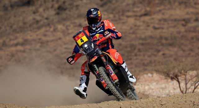 Daniel Sanders gana la primera etapa en motos del Dakar y el español Tosha Schareina acaba cuarto