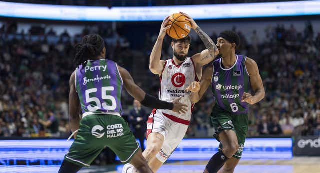 Unicaja vuelva a llamar a la puerta del liderato y agita todavía más la lucha por la Copa