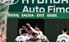 ¡Increíble mañana copera! Las Palmas sale goleado de Elche y el Ourense se carga al Valladolid