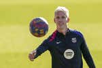 El viaje sin licencia a Arabia Saudí de Dani Olmo y Pau Víctor que retrata al meticuloso Hansi Flick y supone un órdago a LaLiga y a la RFEF