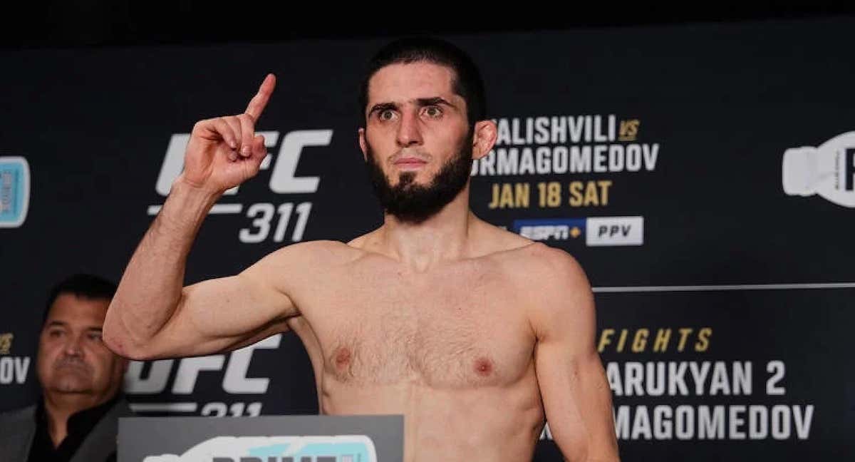Makhachev durante el pesaje del UFC 311.