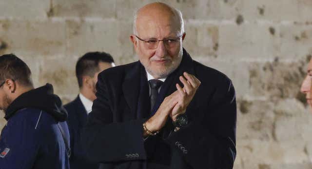 Santi Cañizares re rinde a Juan Roig con un mensaje contundente: «Ojalá hubiera 50 como él en España, ya se habría solucionado la situación en Valencia»