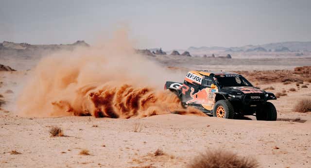 Quintero, ganador de la etapa tras la sanción de Al-Attiyah; Lategan sigue líder