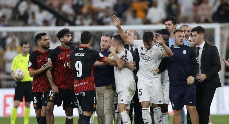 Tras el partido hubo tangana entre ambos bandos.