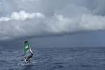 Un francés cruza el Atlántico en 26 días... ¡haciendo windsurf!