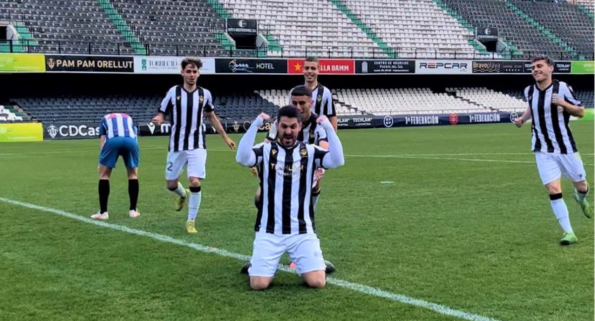 El influencer de Elda acumula más de un millón de seguidores en TikTok tras contar sus anécdotas como jugador de fútbol amateur. /CD Castellón