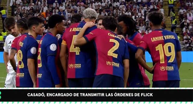 La escena que demuestra que Casadó ya es director general del Barça y el jefe para Flick en el campo