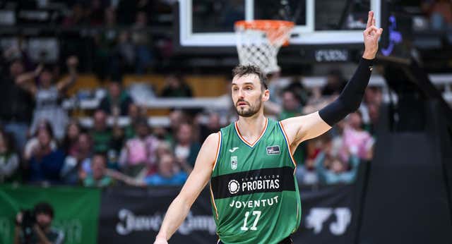 Sam Dekker desoye los rumores que le situaban en el Real Madrid y se queda en el Joventut