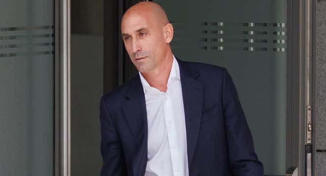Cuándo empieza el juicio a Rubiales y de qué se le acusa