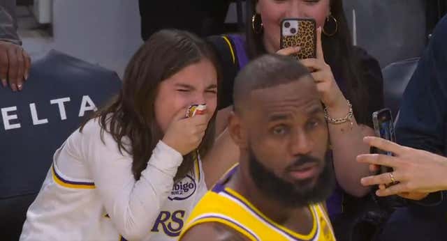LeBron James provoca las lágrimas de sus rivales… y de los aficionados