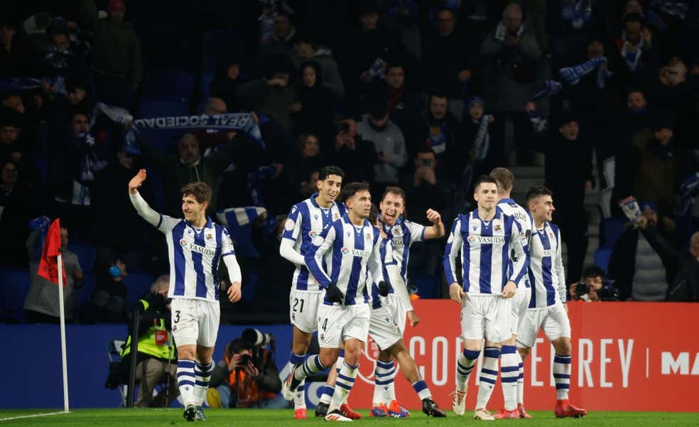 La Real Sociedad adelanta la celebración de la Tamborrada y ya está en cuartos de final