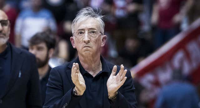 El secreto del ‘Alquimista’ Moncho Fernández para cambiar al Girona: «Nos tiene con el dedo en el culo en todo momento»