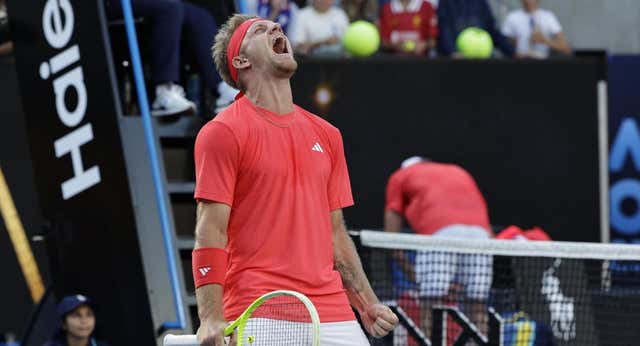 Nuevo milagro de Davidovich en dos días: remonta dos sets y dos puntos de partido para colarse en octavos en Australia