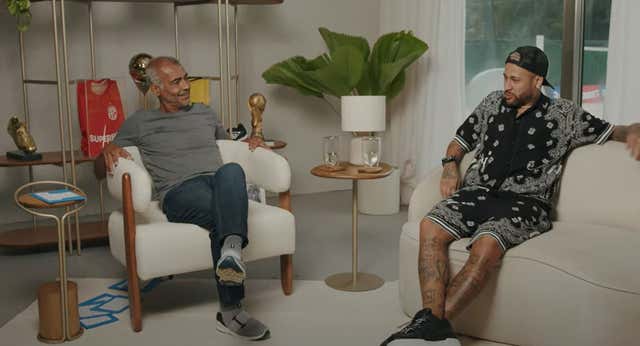 Neymar confiesa a Romario los celos de Mbappé por Messi y los entresijos del PSG galáctico: «Tuve una pequeña pelea con Kylian»