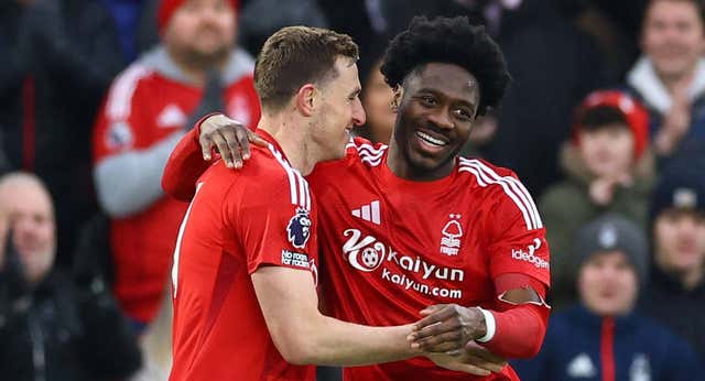 El Nottingham Forest caza al Arsenal en la carrera por la Premier League… mientras el Manchester United de Amorim se hunde