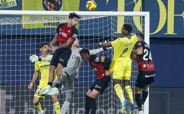 Acción del gol de Logan Costa LALIGA
