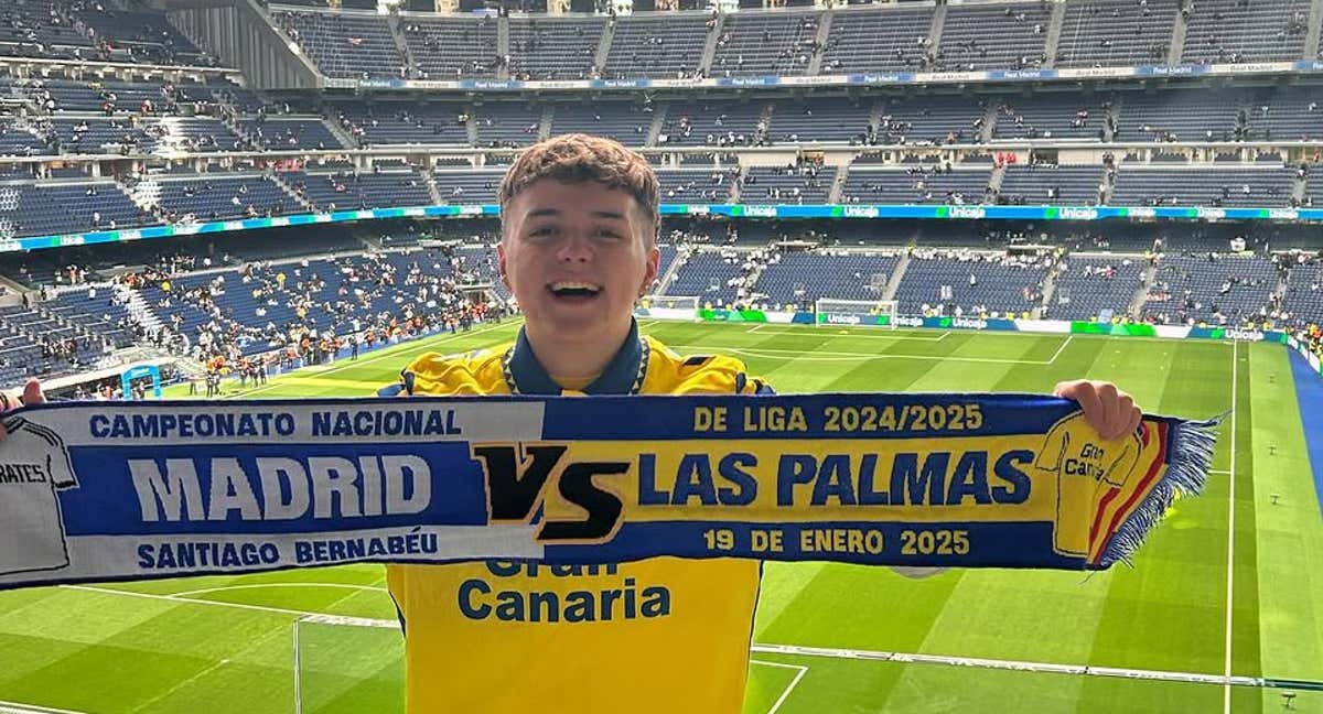 El aficionado de Las Palmas, en el Santiago Bernabéu.