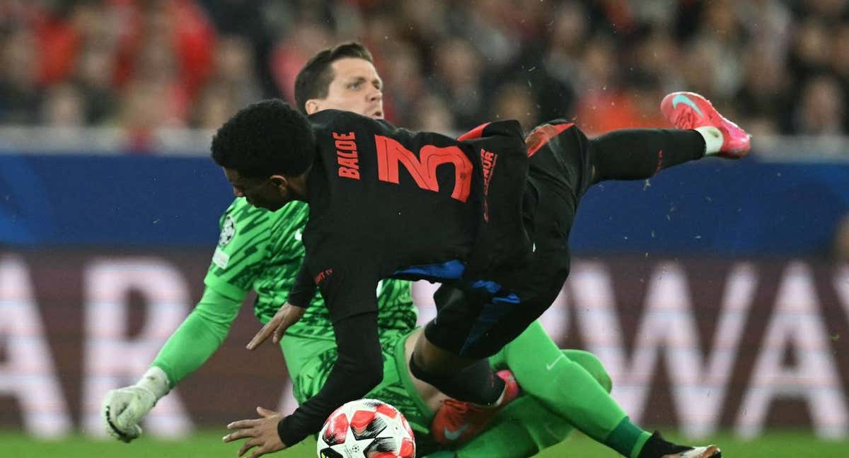 Szczesny es titular ante el Benfica en detrimento de Iñaki Peña.