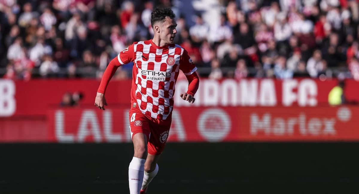 Arnau Martínez en el partido contra el Sevilla. /AFP