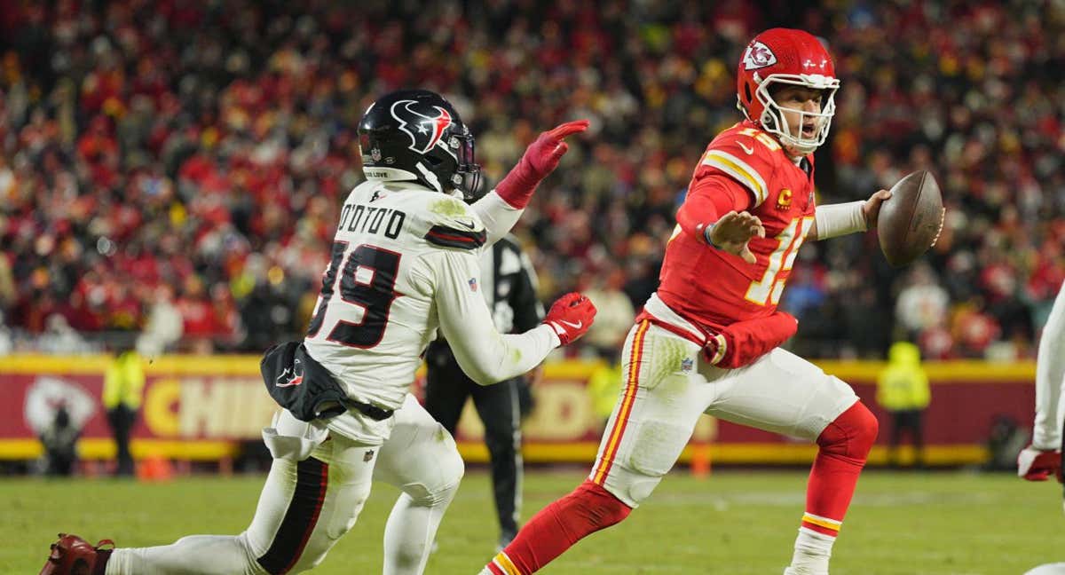 Patrick Mahomes, quarterback y gran estrella de Kansas City Chiefs, otra vez candidatos a ganar la Super Bowl./REUTERS