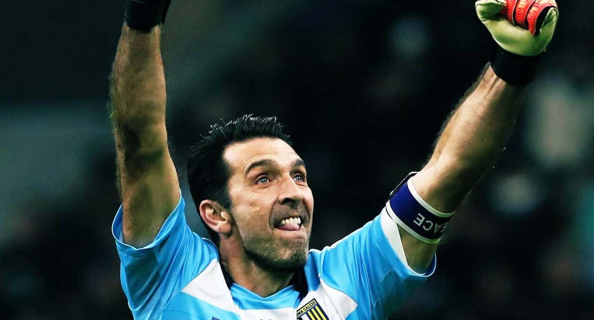 Las dos veces que Gianluigi Buffon pudo fichar por el Barça. «Estábamos en Barcelona, pero nos llamó Moggi para decir qué narices hacíamos allí»