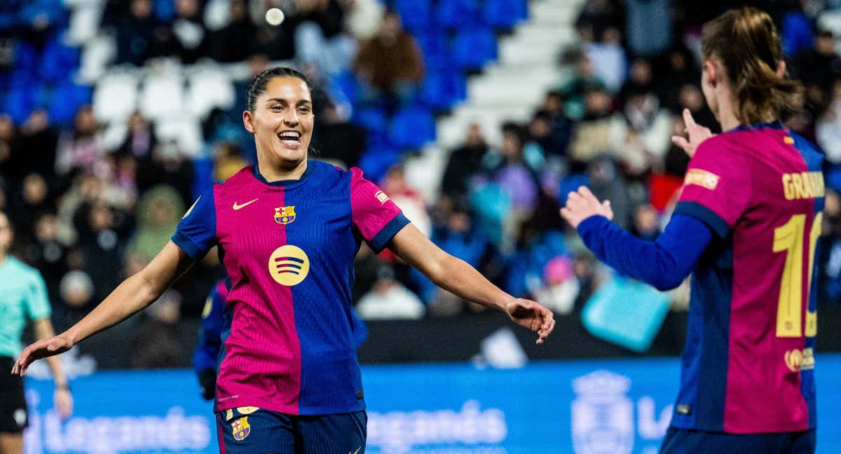 Kika celebrando un gol con Graham. /FC BARCELONA FEMENINO