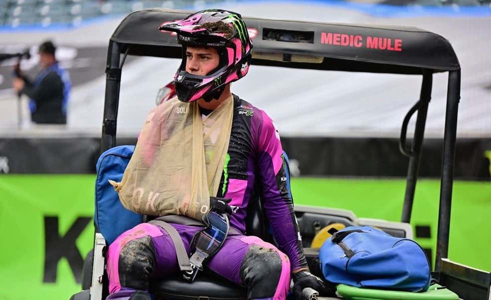 Jorge Prado se lesiona en su tercera carrera en el AMA Supercross