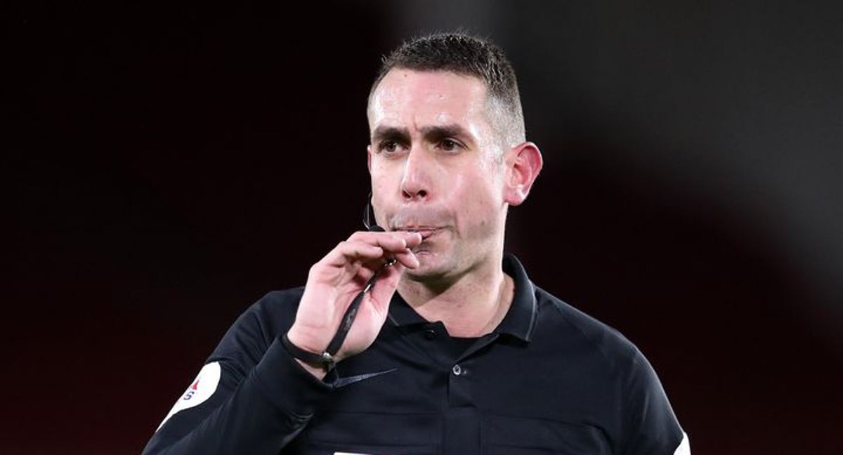 David Coote, antiguo árbitro de la Premier League.