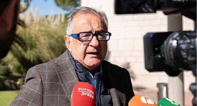 Roberto Gómez insiste a la RAE para que incluya su término ‘panenkita’: «Dícese del presunto entendido en fútbol que, con aires de superioridad…»