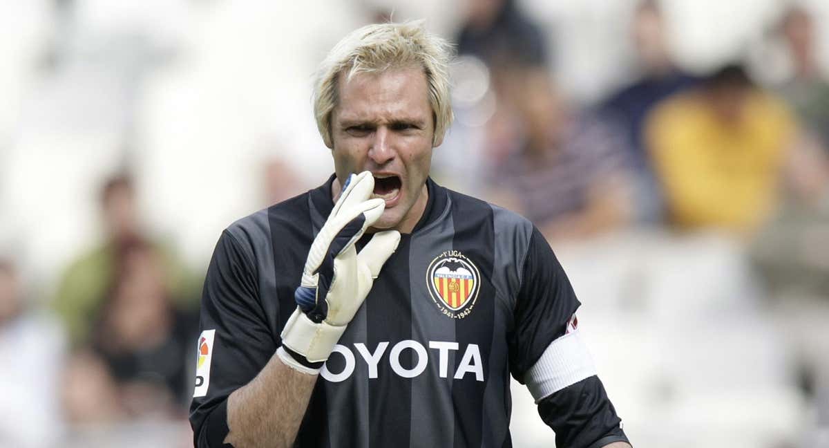 Santi Cañizares en su último partido con el Valencia./AFP