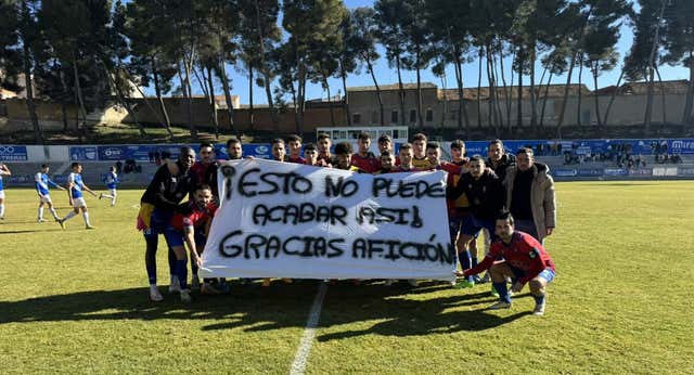 Un grito de auxilio por 180 euros del Villarrobledo desata una ola de solidaridad en el fútbol español: “Si hay que poner esa cantidad, se pone”