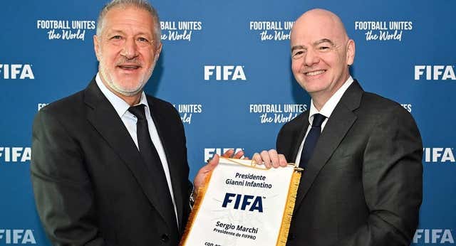 Infantino se reúne por primera vez en dos años con el presidente del sindicato internacional de futbolistas FIFPRO