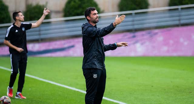 El encantador de canteranos que hechizó a Pau Cubarsí: «Es el entrenador que más me ha marcado»