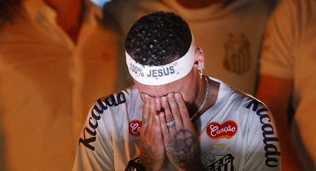 El rescate «de felicidad» que ha devuelto a un emocionado Neymar a casa y al fútbol