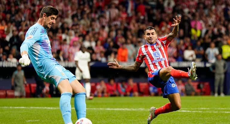 Courtois, durante el Atlético de Madrid - Real Madrid de la primera vuelta.