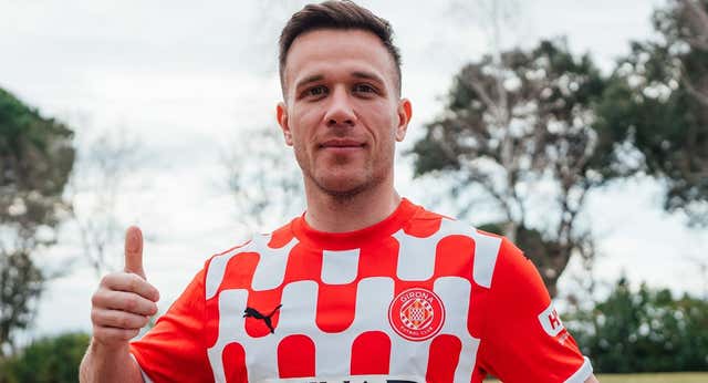El “nuevo Xavi” que no se consolidó en el Barça y renuncia a dos meses de sueldo para triunfar en Girona: “Quizás le vino grande la situación”