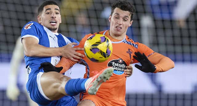 El Celta acepta una oferta del Como de 14 millones por Tasos Douvikas