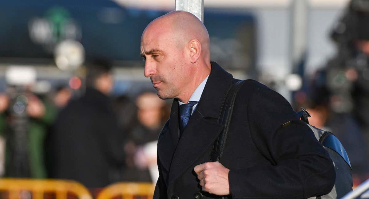 Luis Rubiales a su llegada al juicio por el Caso Rubiales.