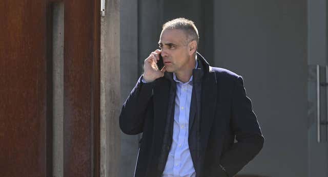El psicólogo de la Selección le vuelve a quitar importancia al beso y admite que sólo habló con Jenni Hermoso cuando FIFA se interesó por ella: «Fue algo anecdótico»