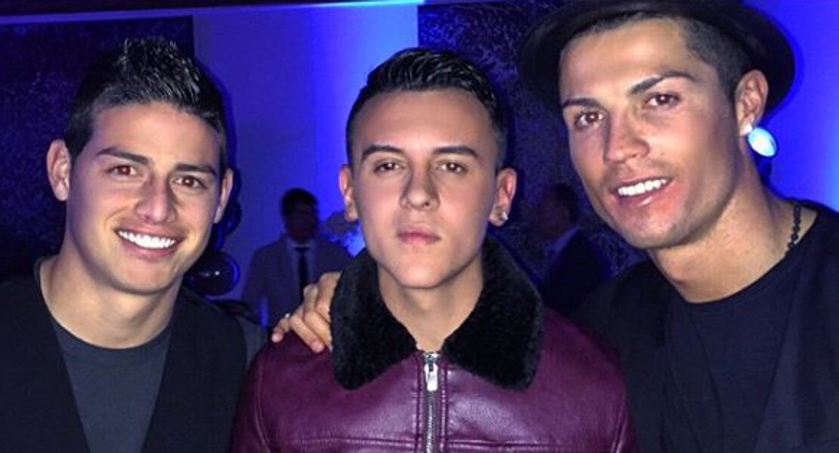 Kevin Roldán, junto Cristiano Ronaldo y James Rodríguez en la fiesta del 30 cumpleaños del luso.
