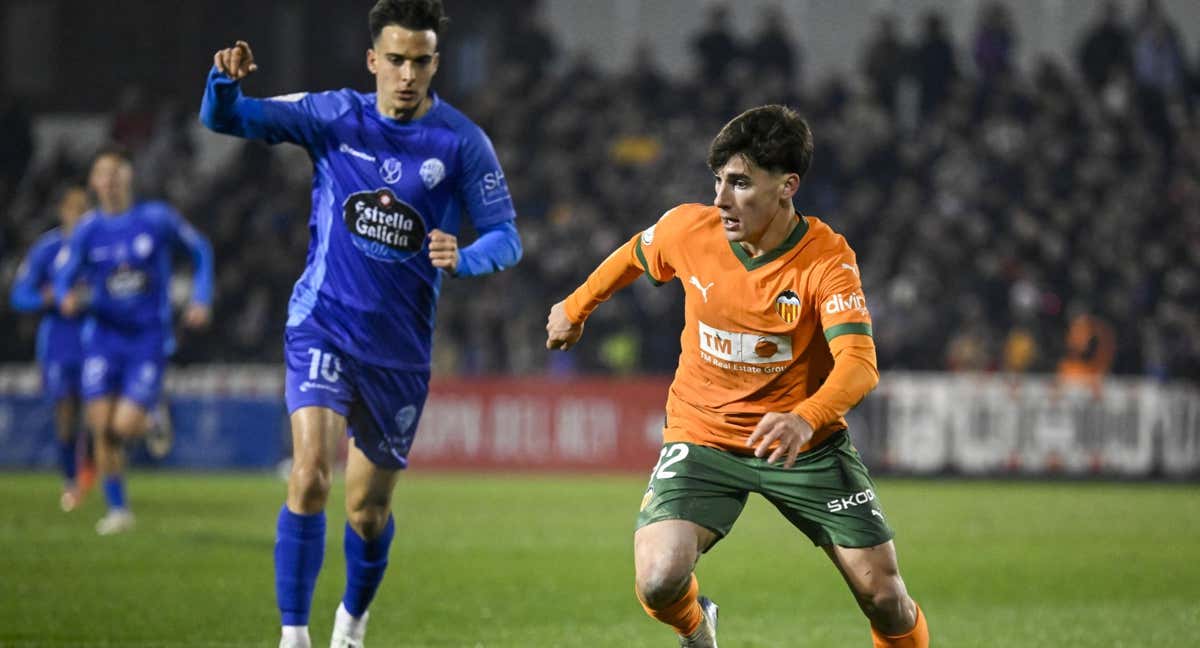 Martín Tejón en el partido de Copa del Rey del Valencia. /EFE