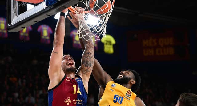 El Barça fulmina a Maccabi Tel Aviv en un partido marcado por la polémica entre compañeros