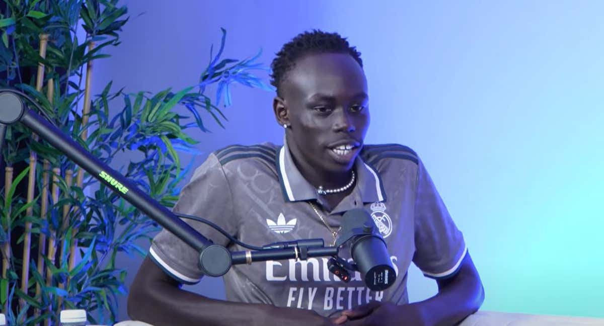 Gout Gout, con una camiseta del Real Madrid durante su primera entrevista./BELONG THE RECORDS PODCAST