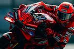 Marc Márquez suma su primera caída como piloto oficial de Ducati: «Es prueba-error, es de lo que se trata»