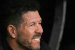 A Simeone le gusta cómo se pone LaLiga: «Que los periodistas se diviertan con todos ahí juntitos»