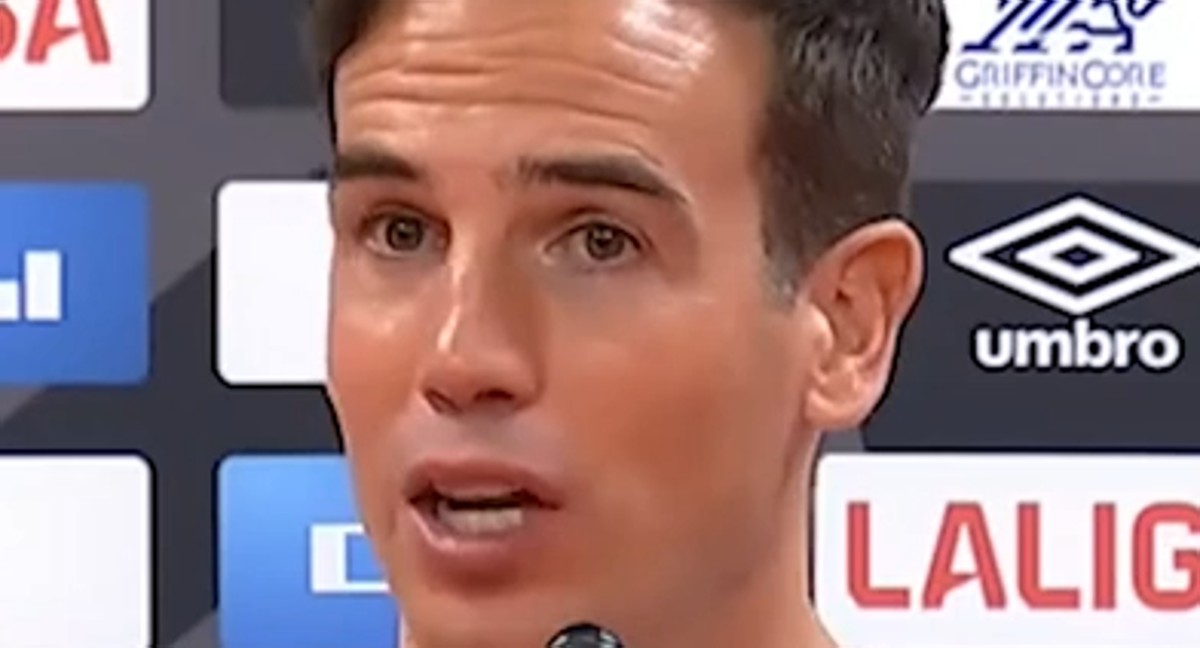 Íñigo Pérez elogia a sus jugadores ante la gran racha en Liga.